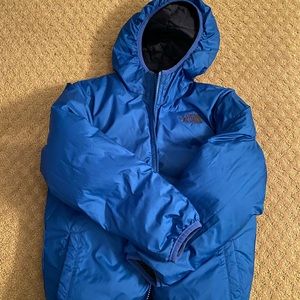 North Face Puffy with hood Boys Small (7/8)